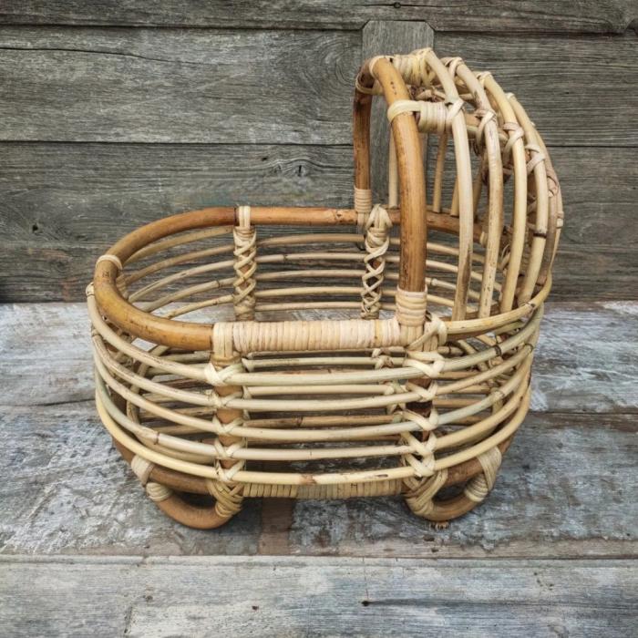 RATTAN BASSINET